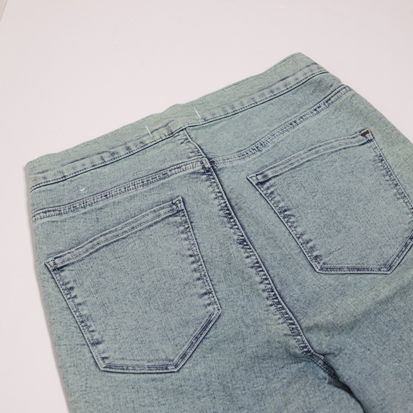 Garage Roller Jeggings in Acid Wash Green 9 - Picture 3 of 7